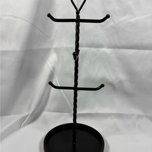 Sleek Black Jewelry‎ Organizer